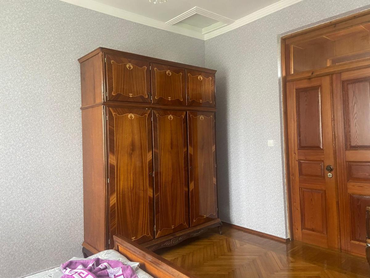 Luka Family Guest House 巴统 外观 照片
